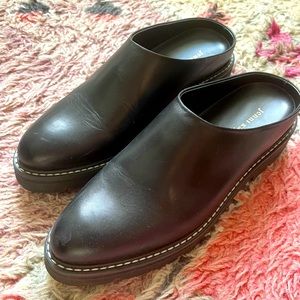 Jenni Kayne leather lug mule 😍